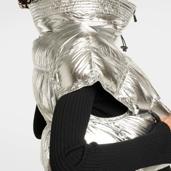 Perfect Moment Sierra down vest - Picture 3 of 5